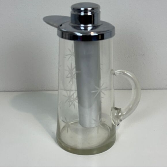Vintage MCM Atomic Clear Glass Starburst Cut Pitcher with Freezer Tube - Picture 7 of 8
